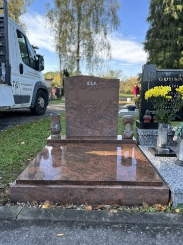 Rekonstrukce urnového hrobu