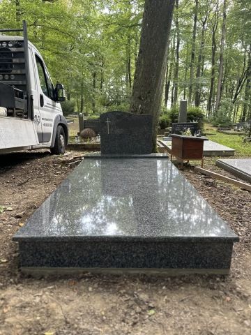 Jednohrob Royal Black TM Kamenictví Zlín